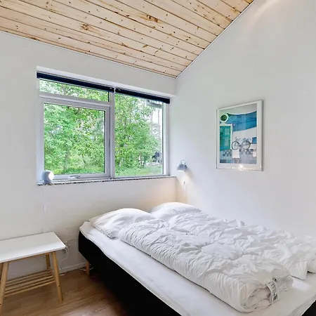 Holiday home A Beautifully Newly Renovated 8-person By Begtrup Vig Beach, Knebel